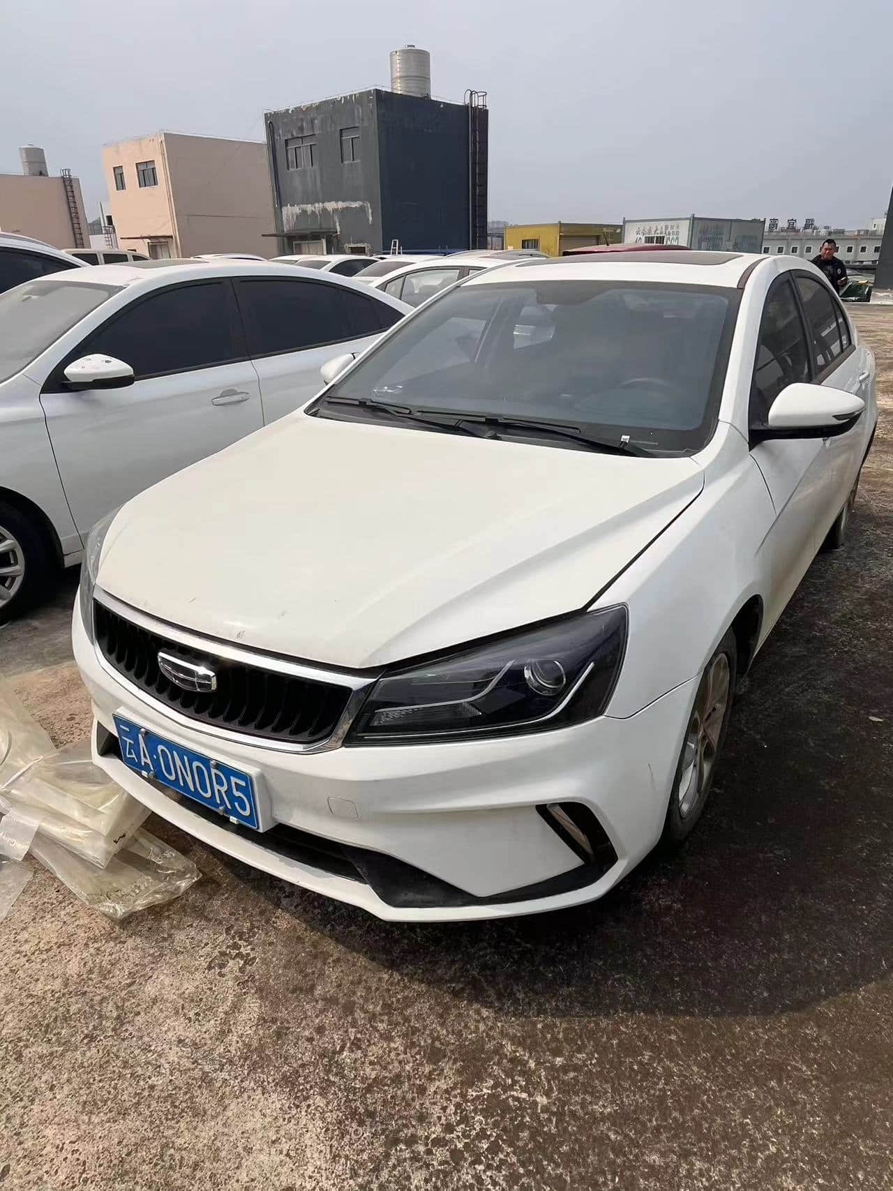 High Quality Used Geely Emgrand 2021 UP 1.5L White Manual Gasoline Sedan Voiture Occasion pas Cher Second Hand Used Cars For Sale