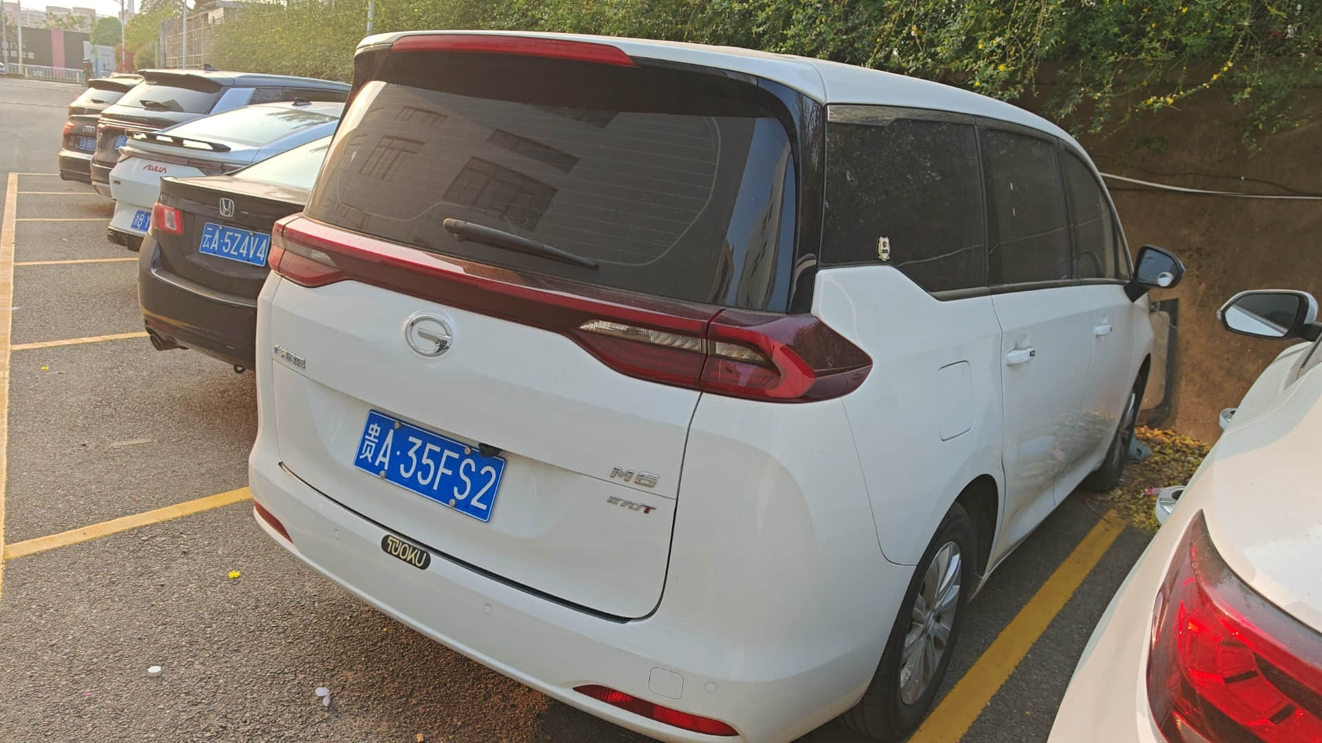 High Quality Used GAC Trumpchi 2021 270T white Automatic Gasoline MPV Voiture d'occasion Second Hand Used Cars For Sale From China