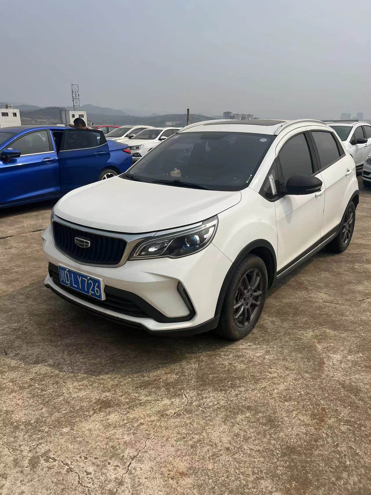 High Quality Used Geely Vision X3 2021 PRO 1.5L CVT White Automatic Gasoline SUV Voiture Occasion pas Cher Second Hand Used Cars For Sale From China