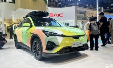 抓住最后春光，带着极狐阿尔法T5的“春日限定皮肤”出游吧