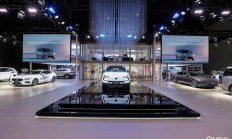 北欧高智感纯电SUV EX30重庆车展耀目上市