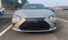 雷克萨斯ES加版 全部在售 2022款 2021款成都平行进口雷克萨斯ES加版让利促销中 购车直降6万