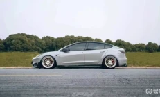 特斯拉 Model 3 的创新突破，airbft 气动避震引领未来风尚